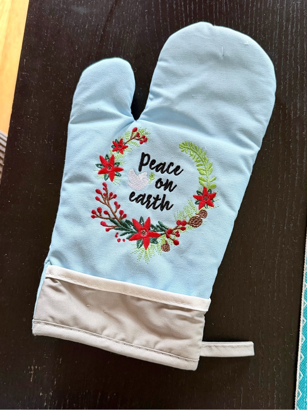 Peace on Earth Holiday Oven Mitt